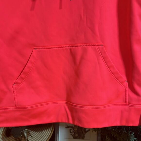 Under Armour medium hoodie - Picture 4 of 5
